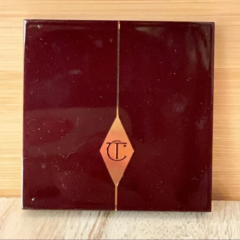 New in Box read, Charlotte Tilbury luxury palette The rock chick